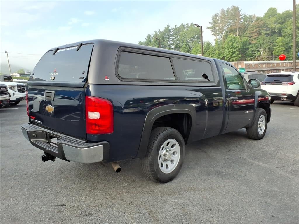 Used 2010 Chevrolet Silverado 1500 W/T RWD image 4