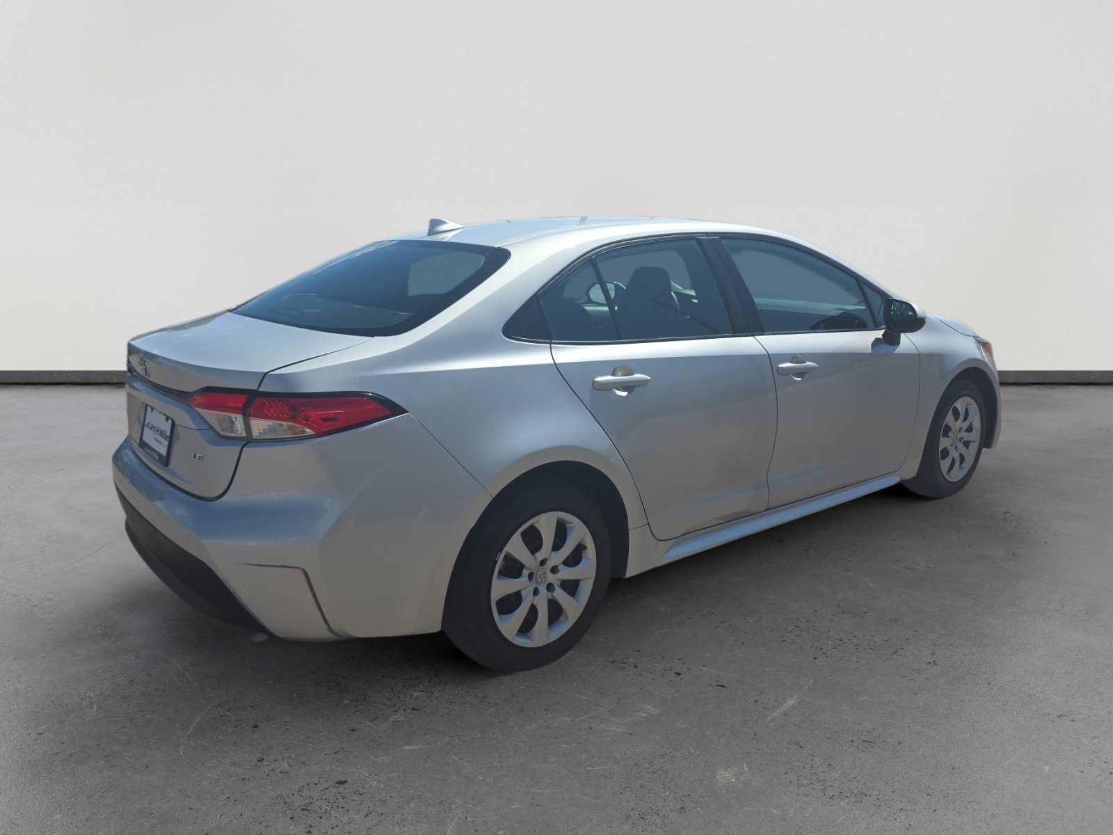 Used 2024 Toyota Corolla LE FWD image 5