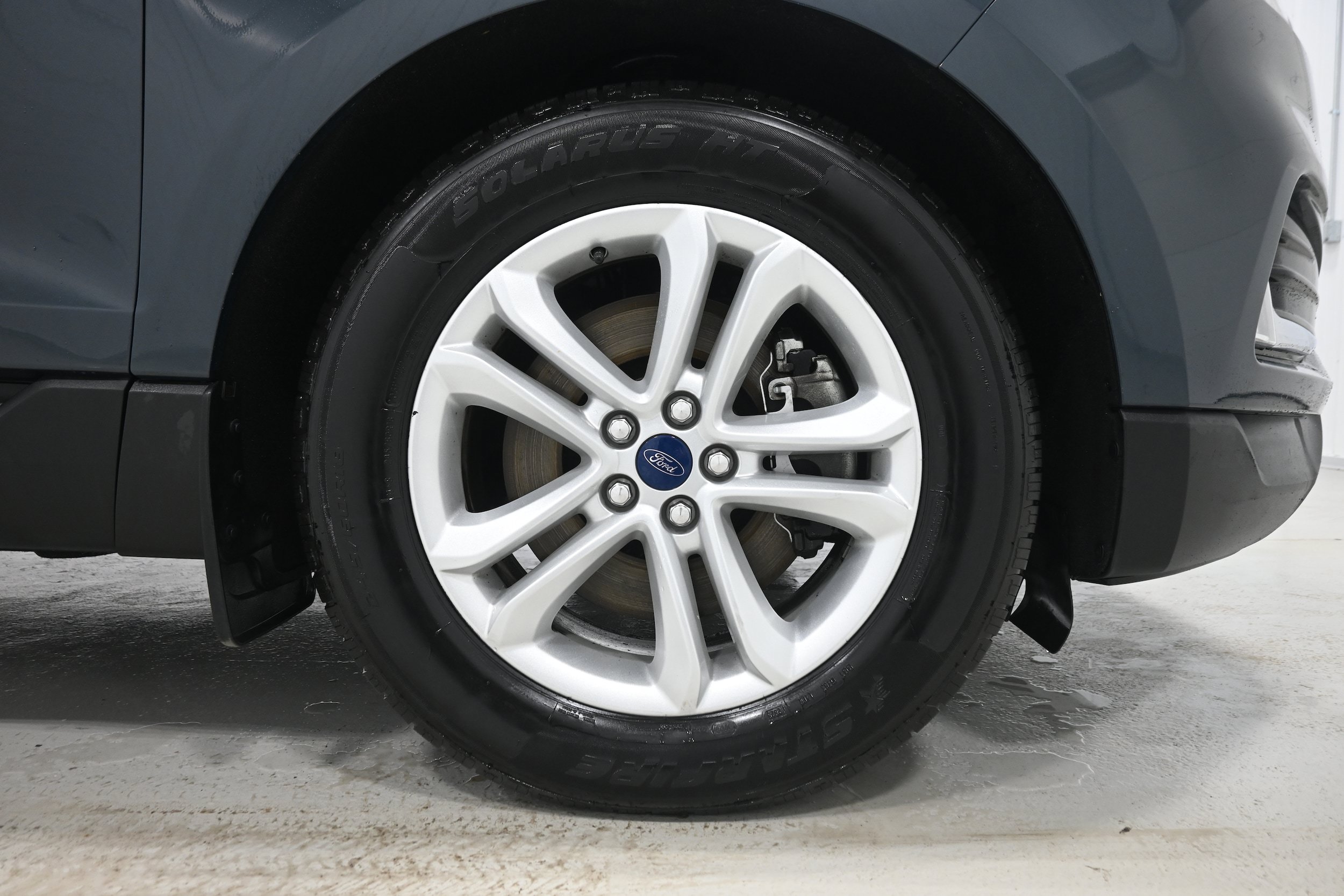 Used 2019 Ford Edge SEL AWD/4WD image 34