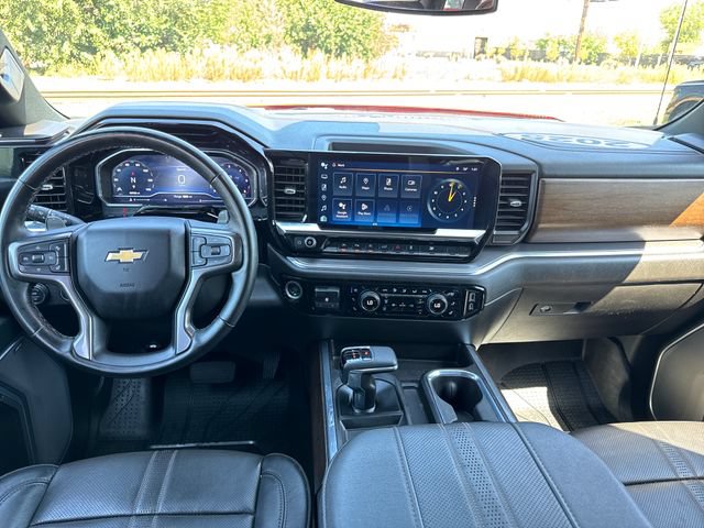 Used 2025 Chevrolet Silverado 1500 High Country AWD/4WD image 13