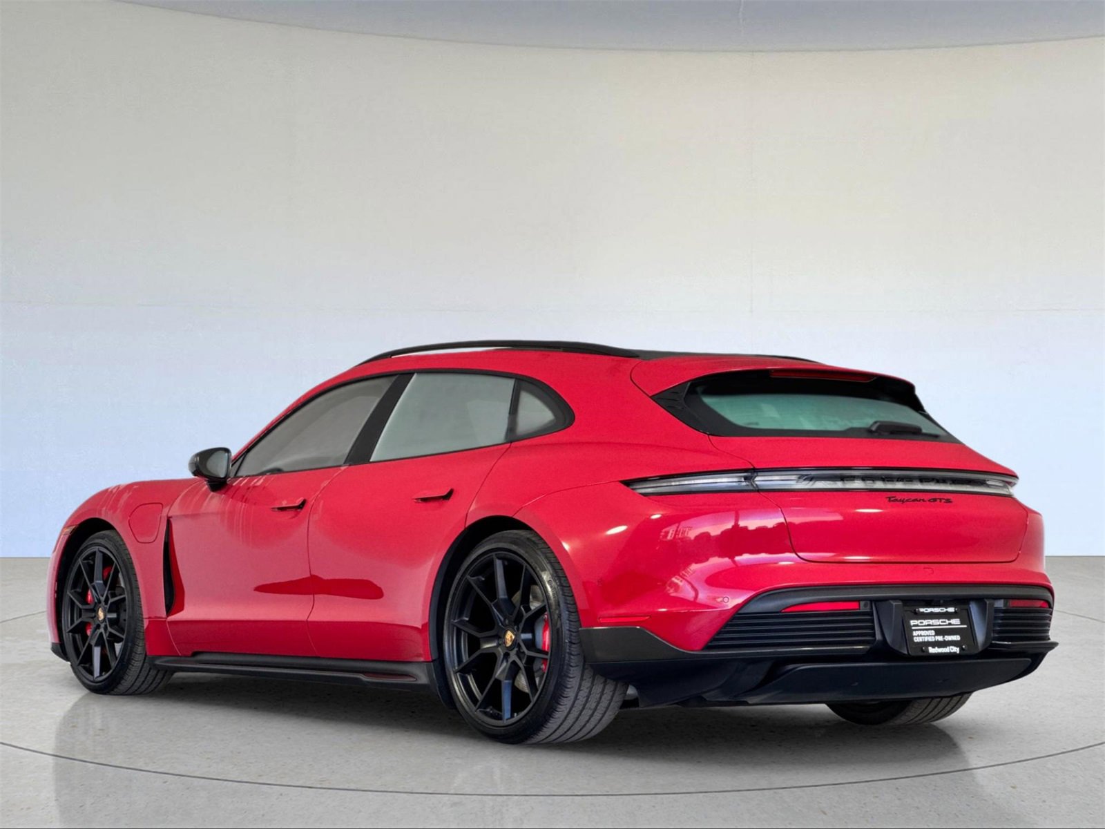 Used 2024 Porsche Taycan GTS image 3