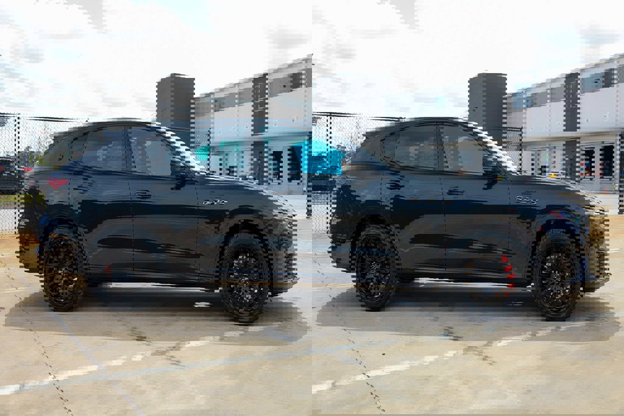 Used 2022 Maserati Levante Modena image 18