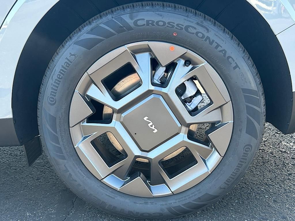 New 2026 Kia Carnival EX FWD image 25