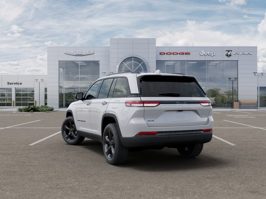 New 2025 Jeep Grand Cherokee Altitude w/ Trailer Tow Package image 3