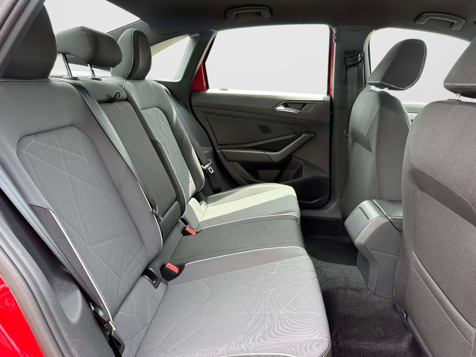 Certified 2025 Volkswagen Jetta Sport FWD image 11