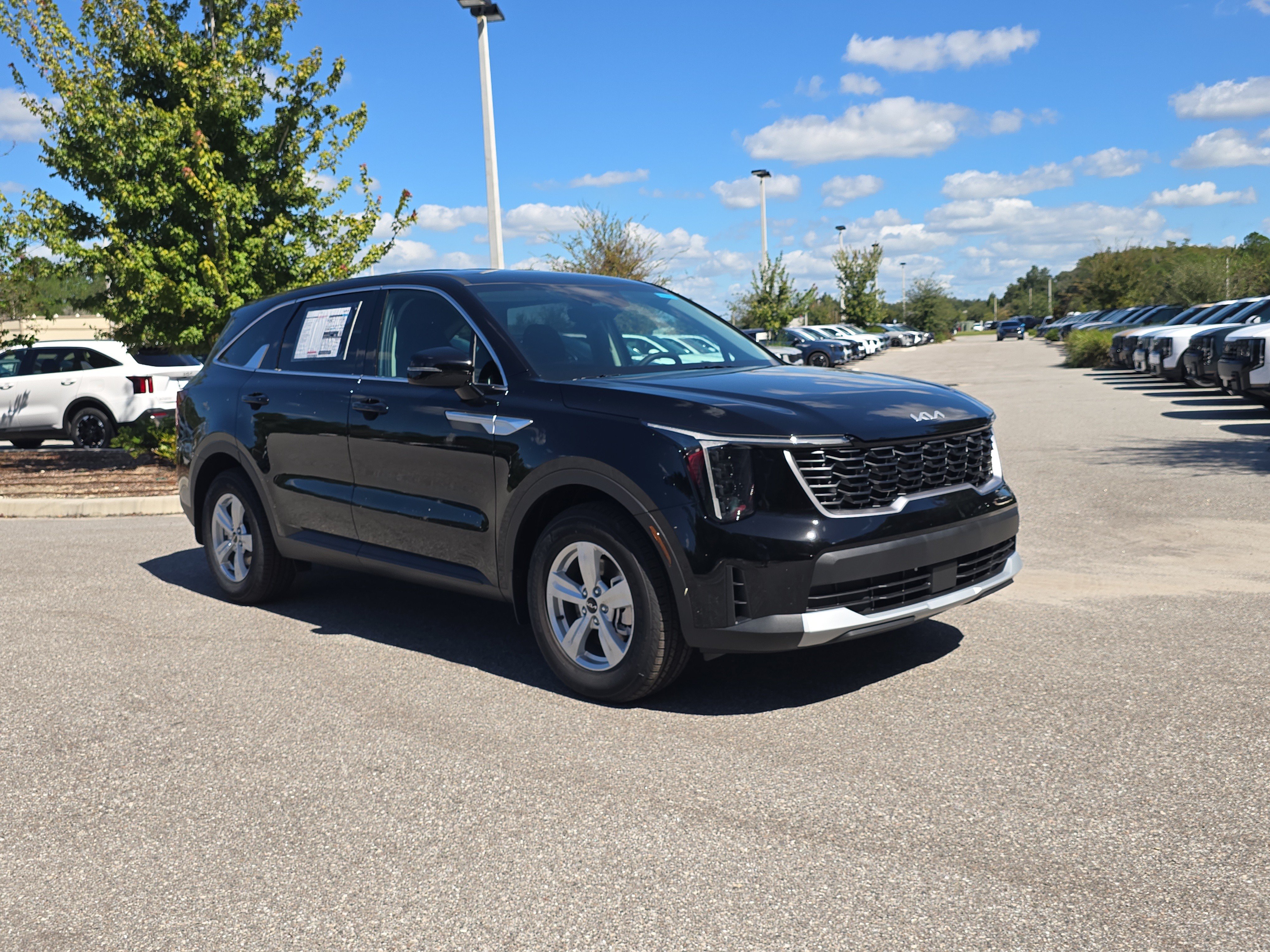 New 2026 Kia Sorento LX FWD image 2