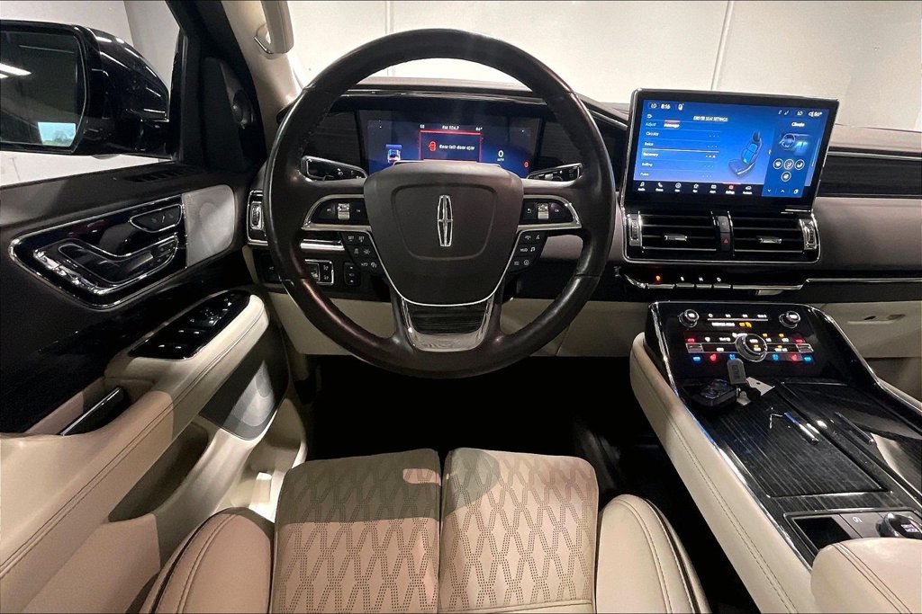 Used 2024 Lincoln Navigator Black Label AWD/4WD image 6