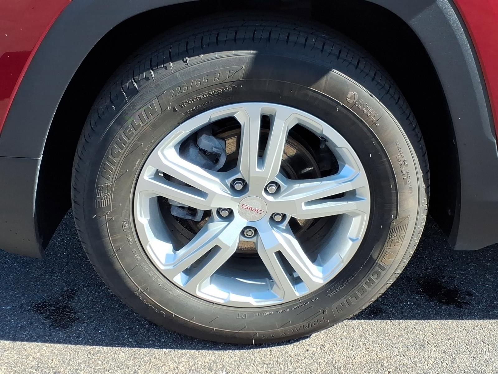 Used 2020 GMC Terrain SLE w/ Driver Convenience Package image 10