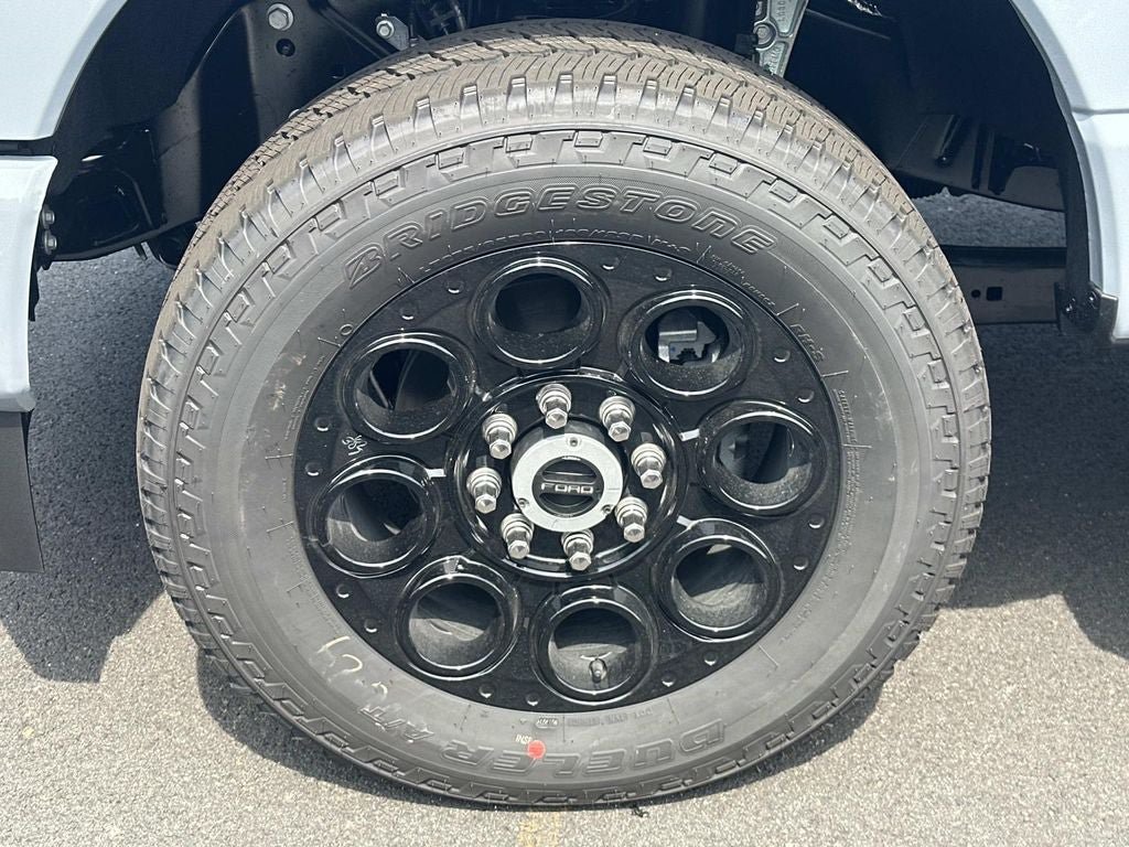 New 2026 Ford F350 Lariat w/ Black Appearance Package AWD/4WD image 7