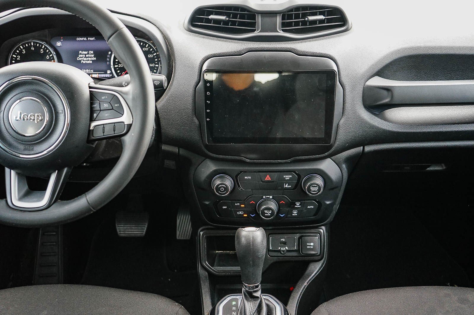 Used 2021 Jeep Renegade Latitude FWD image 13