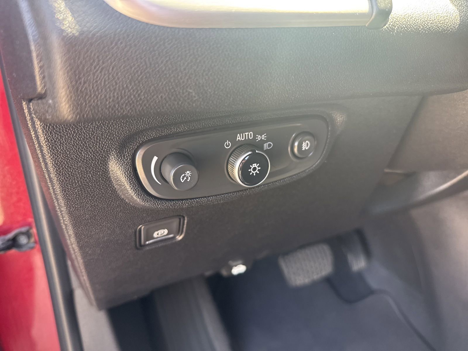 Used 2019 GMC Terrain SLT w/ Preferred Package image 22