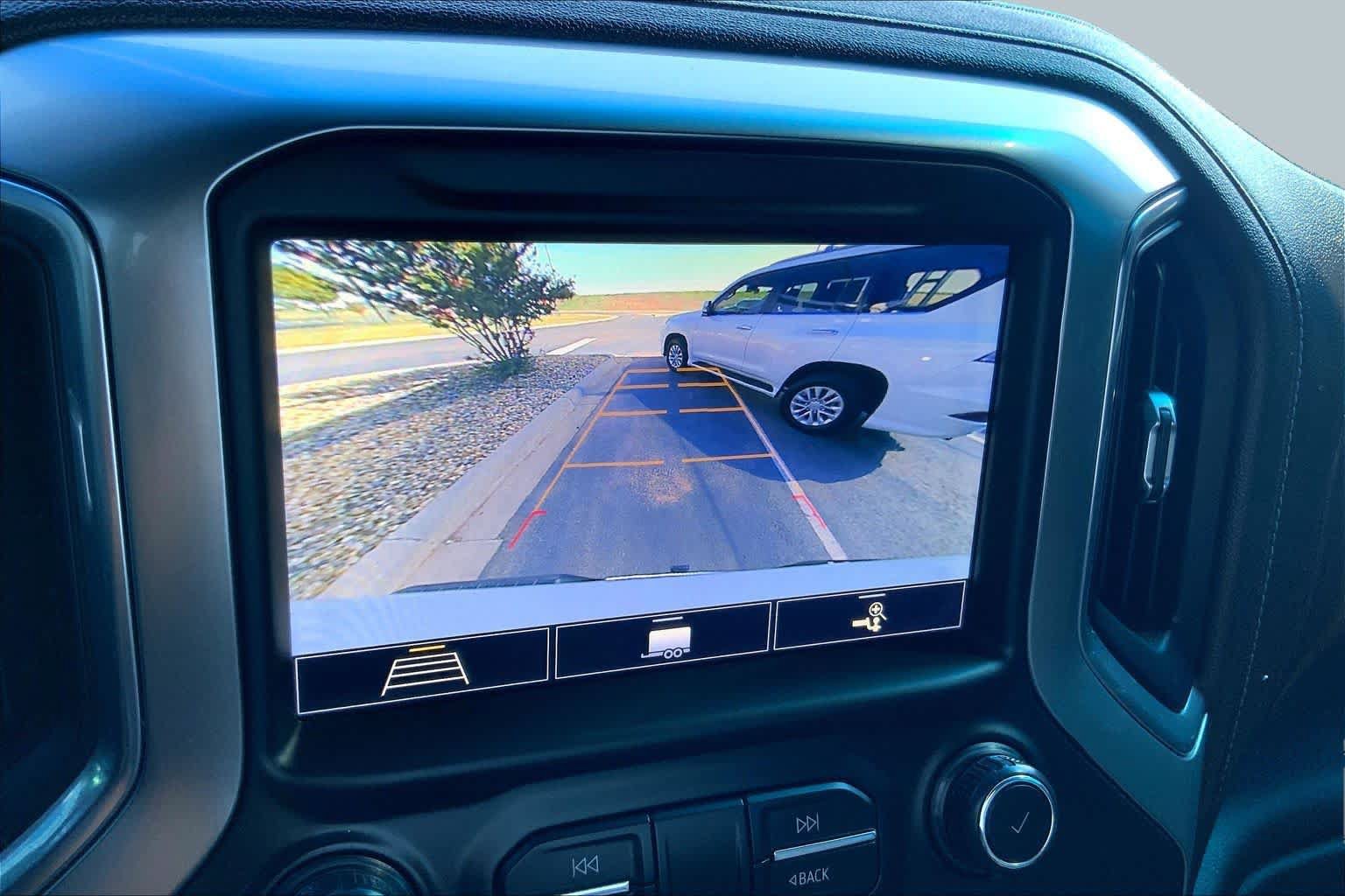 Used 2020 Chevrolet Silverado 1500 LT w/ Texas Edition AWD/4WD image 27