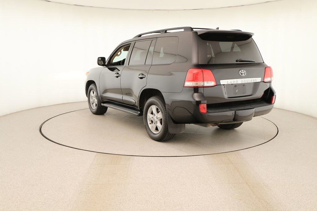 Used 2011 Toyota Land Cruiser w/ Upgrade Pkg AWD/4WD image 4
