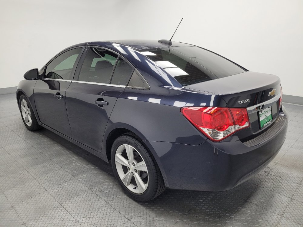 Used 2015 Chevrolet Cruze LT FWD image 3