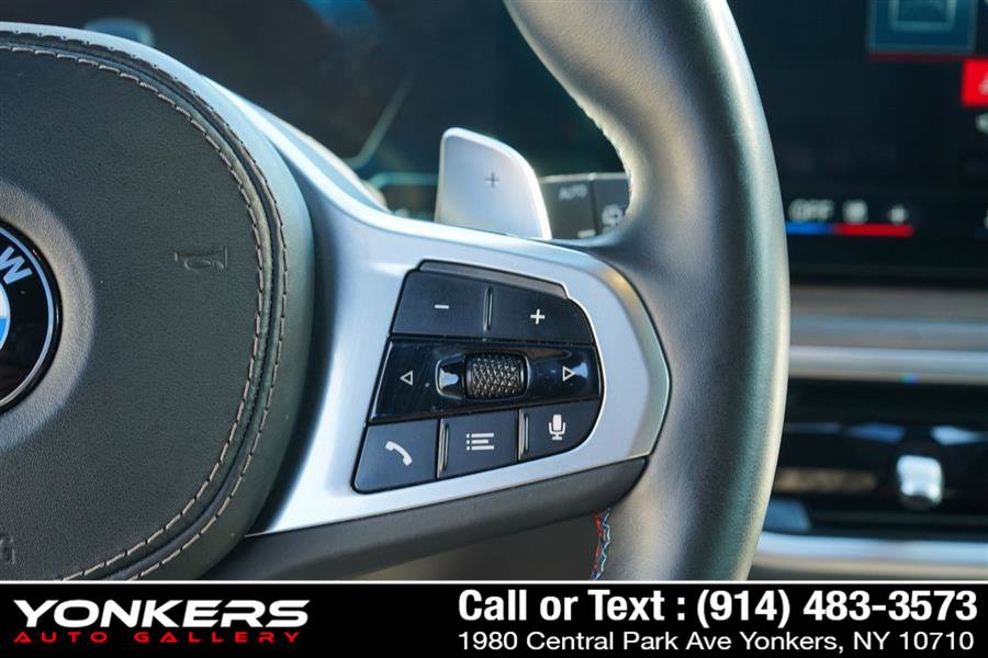 Used 2024 BMW X7 M60i w/ Executive Package image 60