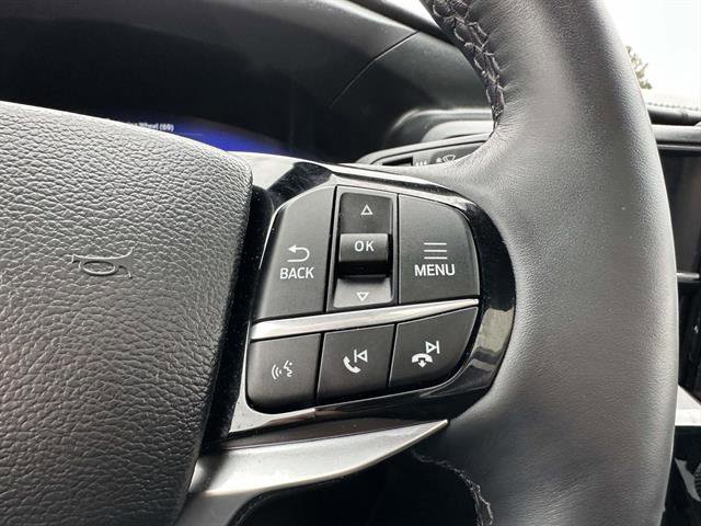 Used 2023 Ford Explorer Platinum w/ Technology Package image 17