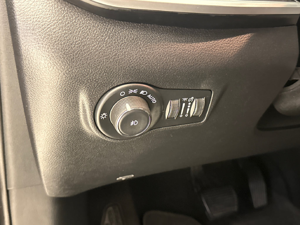 Used 2022 Jeep Compass Latitude AWD/4WD image 22