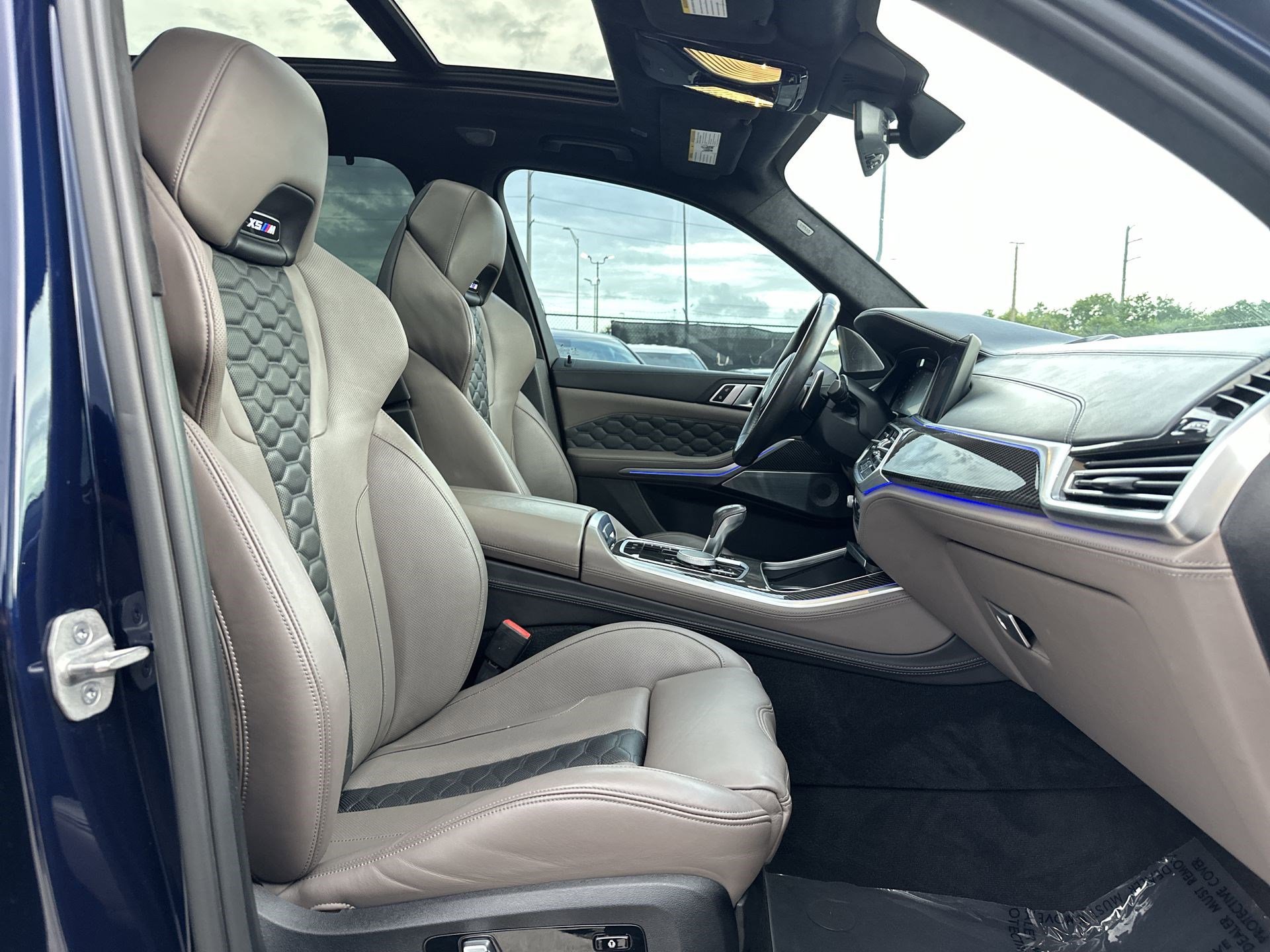 Used 2021 BMW X5 M w/ Executive Package image 26