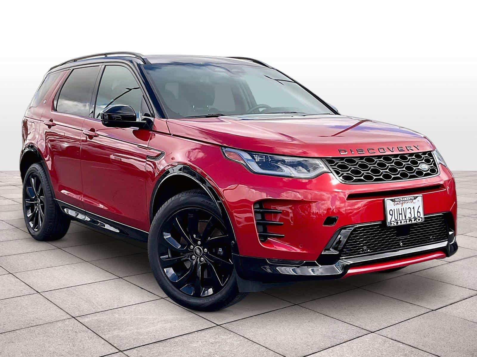 Used 2025 Land Rover Discovery Sport Dynamic SE AWD/4WD image 2