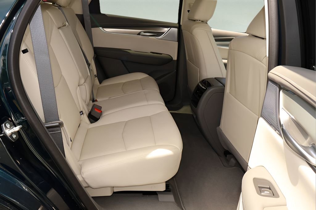 New 2026 Cadillac XT5 Premium Luxury FWD image 16