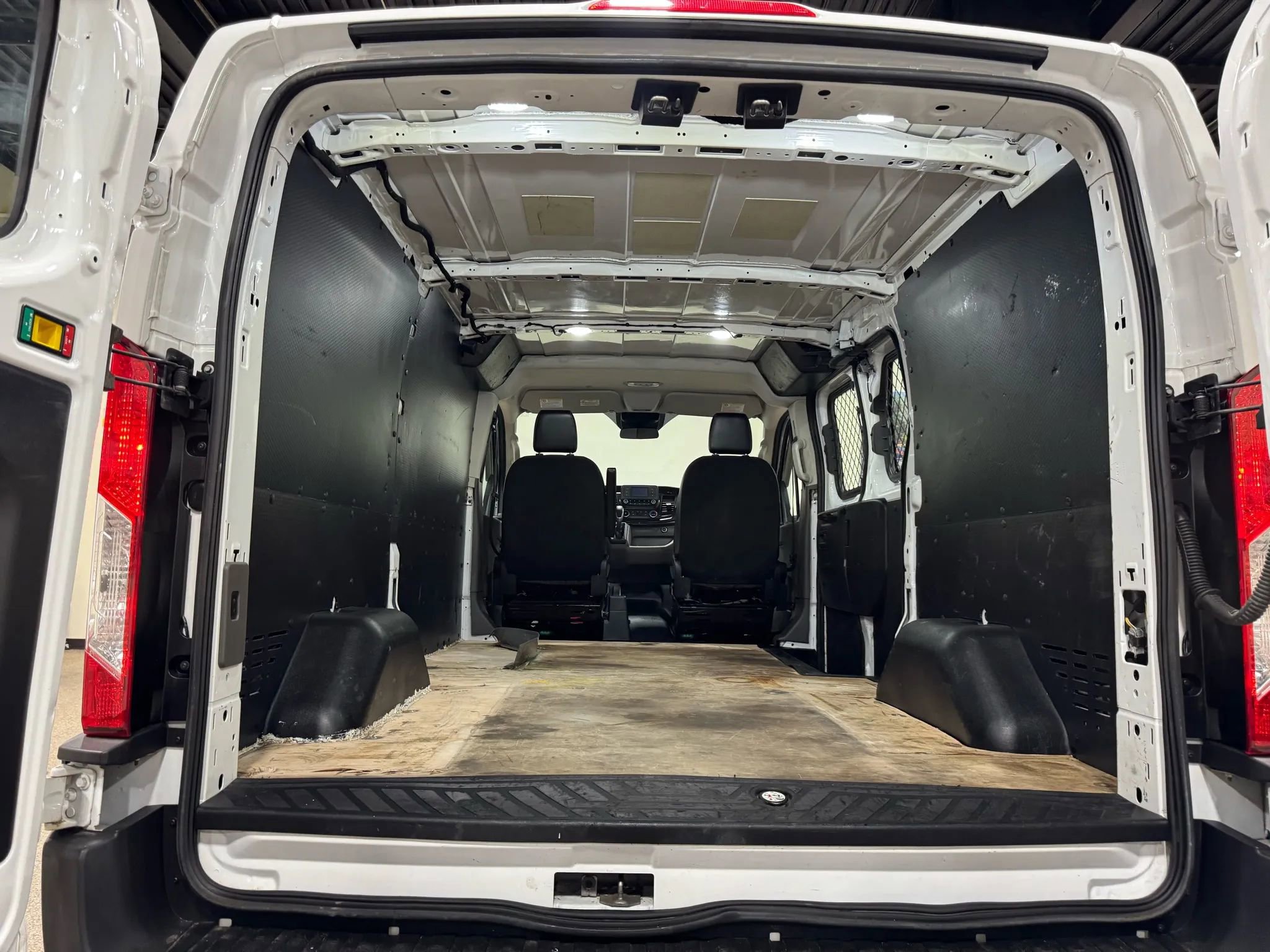 Used 2020 Ford Transit 250 Low Roof w/ Load Area Protection Package image 26