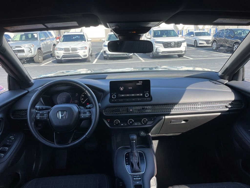 Certified 2025 Honda HR-V Sport image 10
