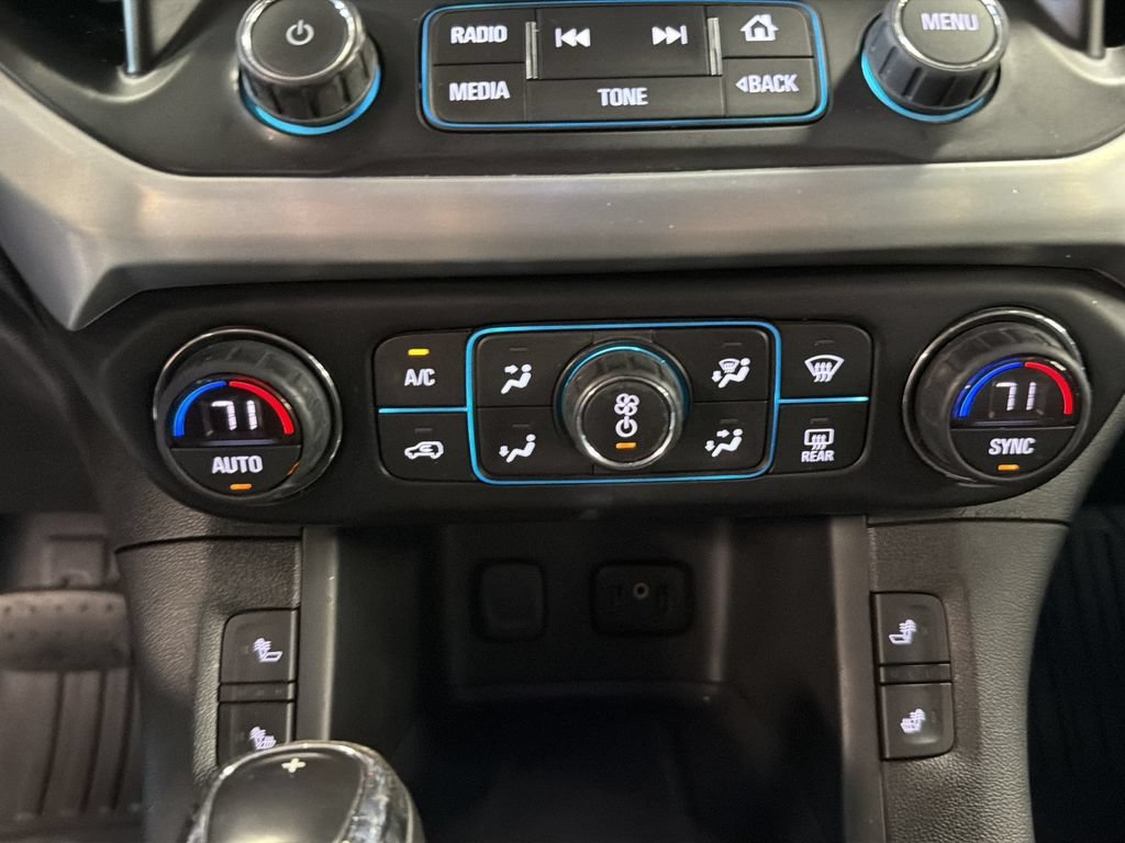 Used 2017 GMC Acadia SLT AWD/4WD image 26