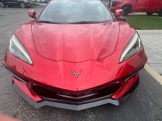 Used 2021 Chevrolet Corvette Stingray Premium Conv w/ Z51 Performance Package RWD image 3