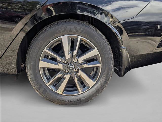 New 2025 Nissan Versa SV image 9