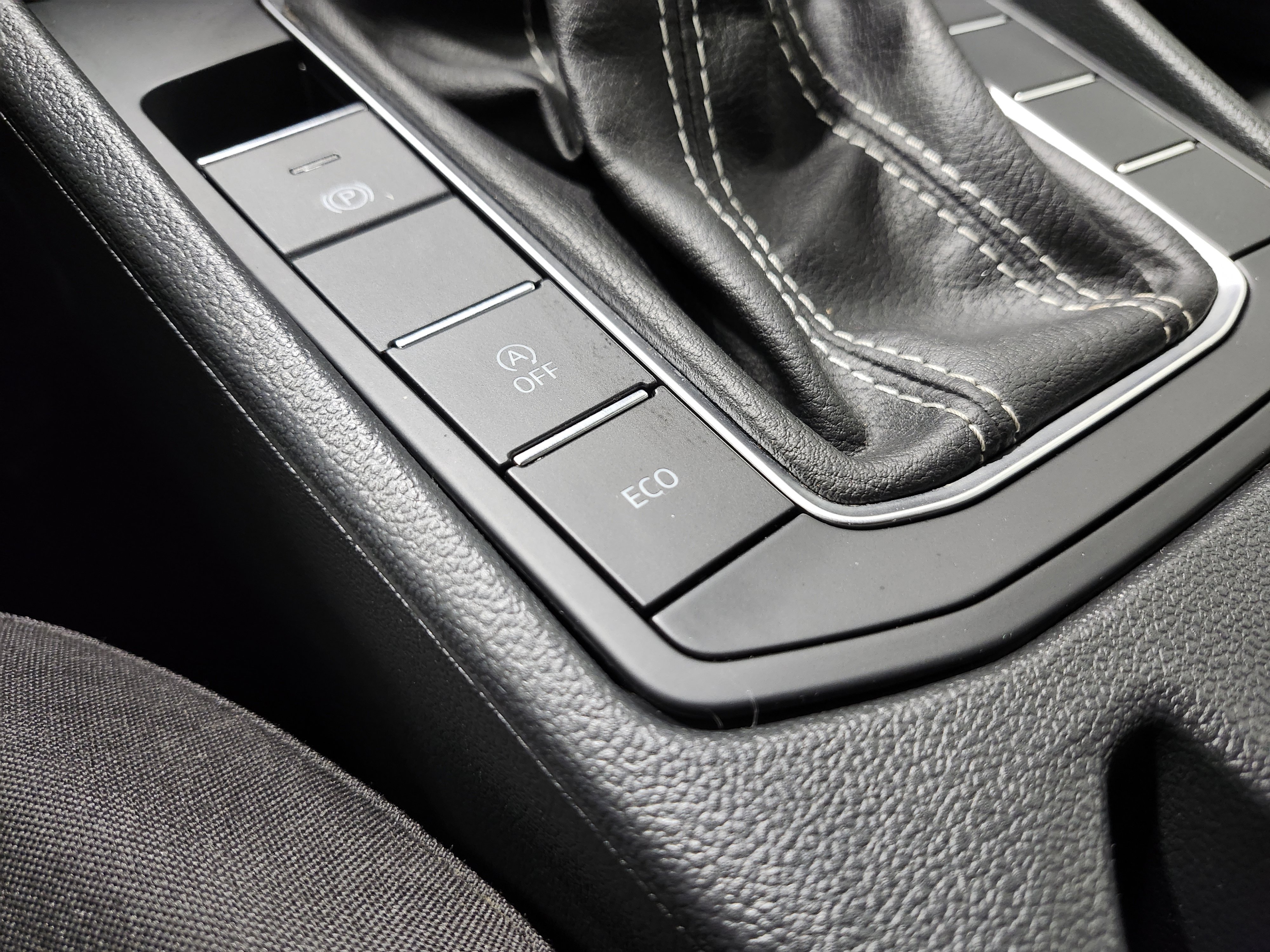 Used 2023 Volkswagen Jetta S image 8