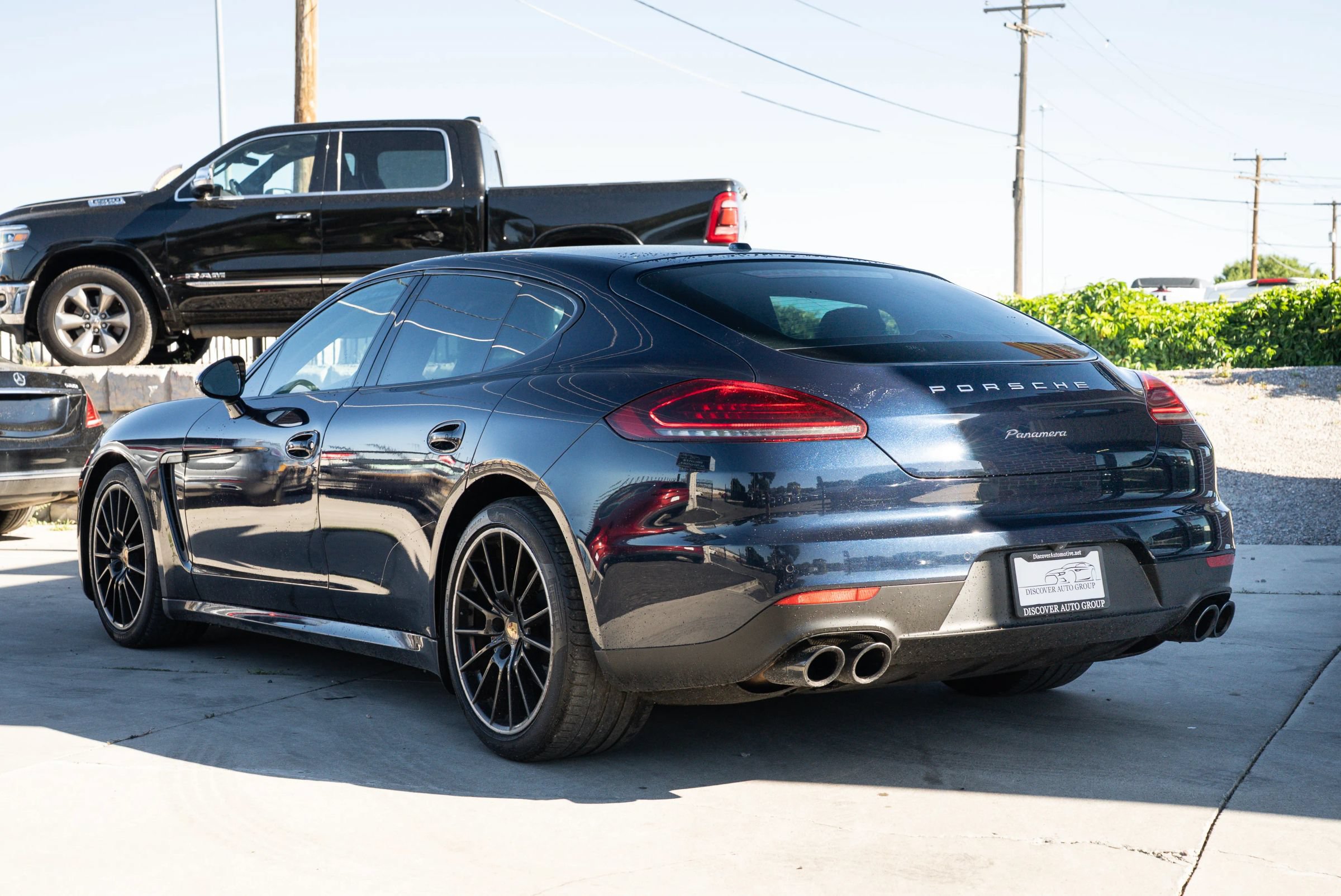 Used 2016 Porsche Panamera RWD image 5