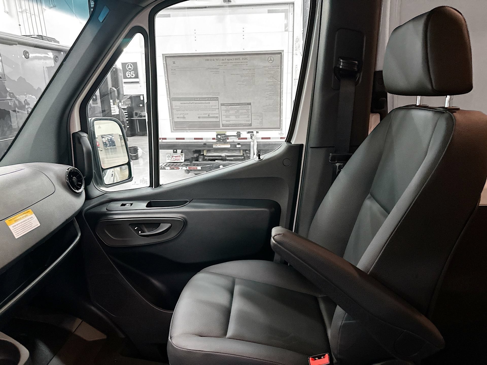 New 2025 Mercedes-Benz Sprinter 2500 image 24