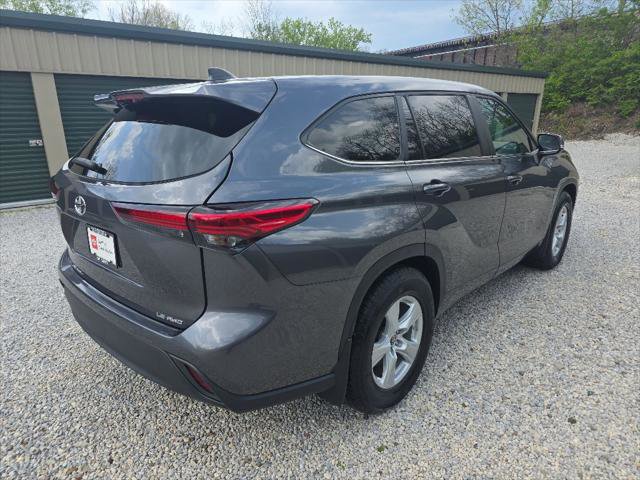 Certified 2024 Toyota Highlander LE AWD/4WD image 6