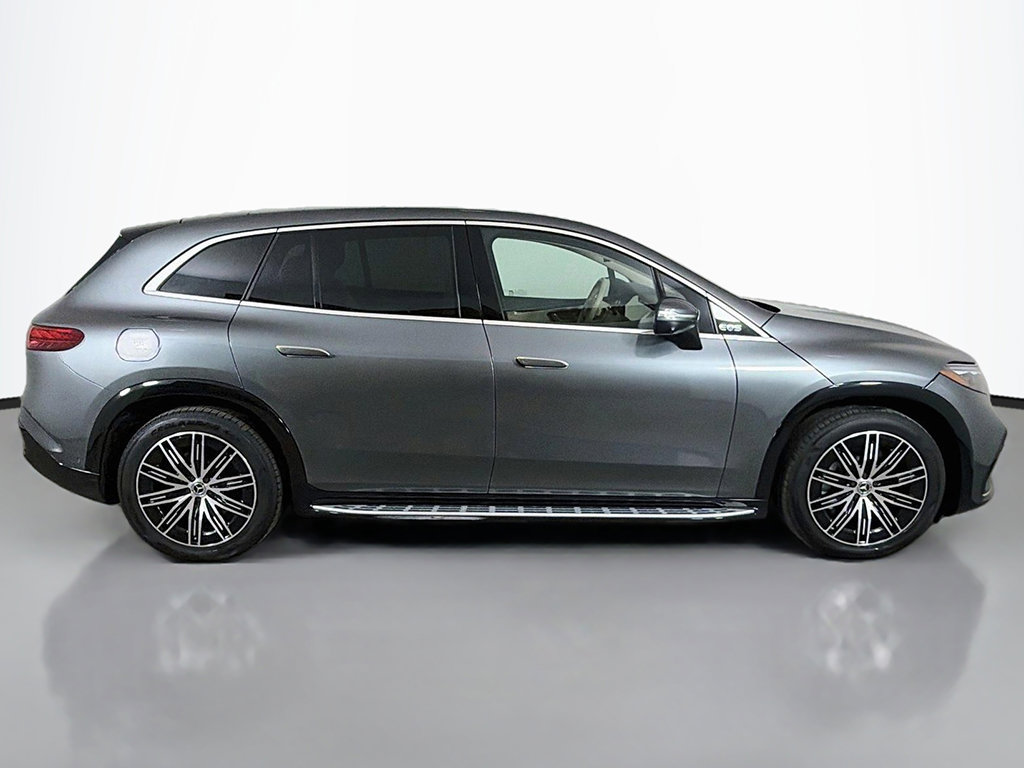 Used 2023 Mercedes-Benz EQS 580 4MATIC SUV image 17