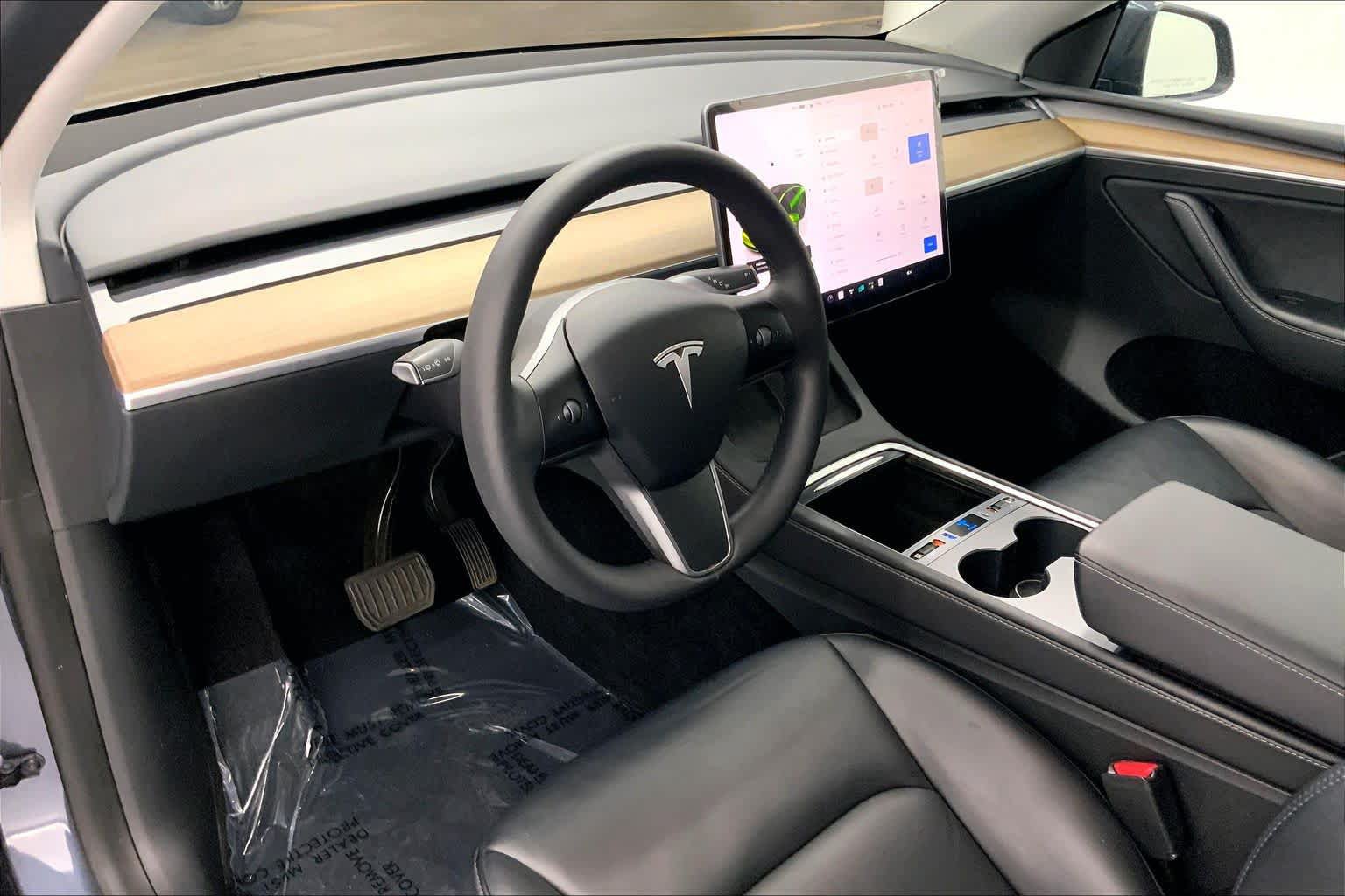 Used 2023 Tesla Model Y Long Range AWD/4WD image 19