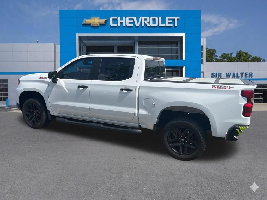 Used 2022 Chevrolet Silverado 1500 Custom Trail Boss AWD/4WD image 10