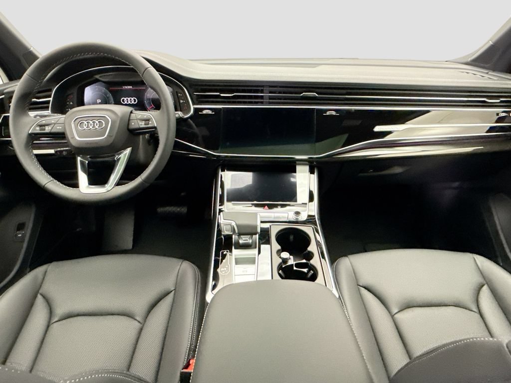 Used 2026 Audi Q7 3.0T Premium Plus w/ Premium Plus Package AWD/4WD image 13