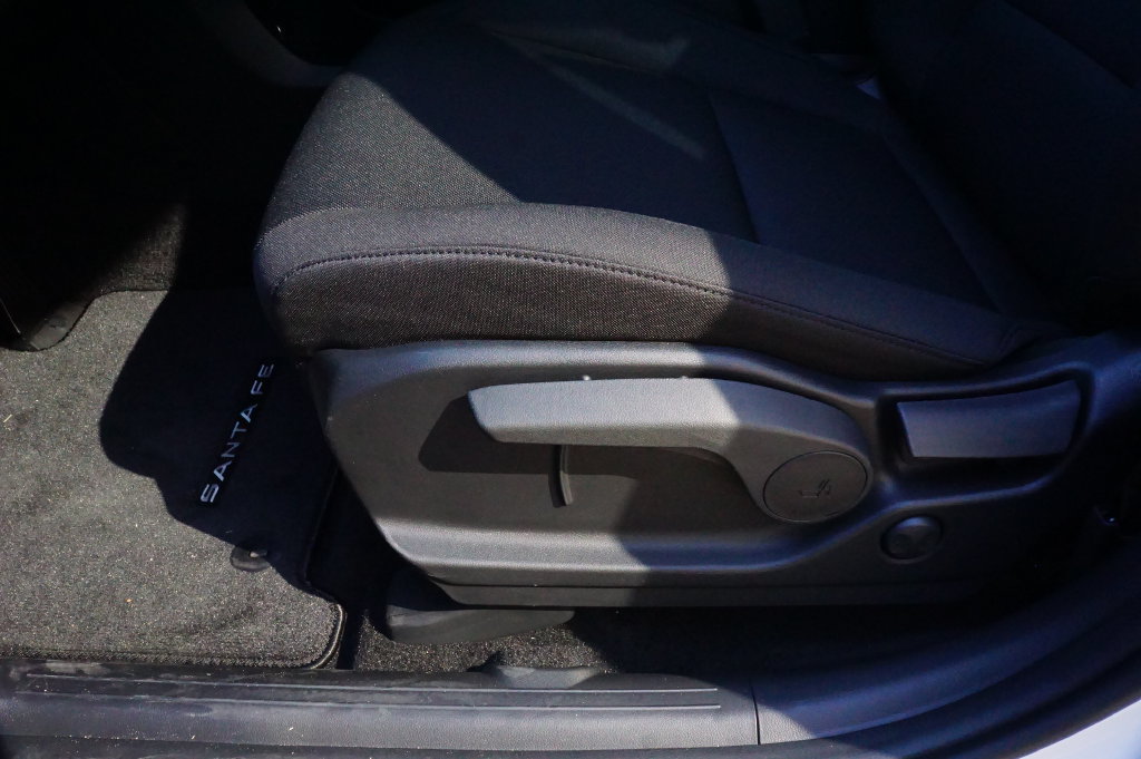 New 2026 Hyundai Santa Fe SE FWD image 15