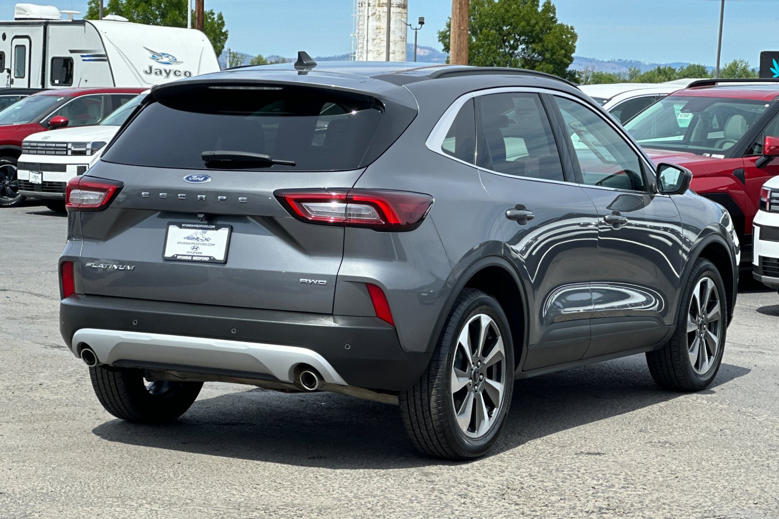 Used 2024 Ford Escape Platinum AWD/4WD image 4