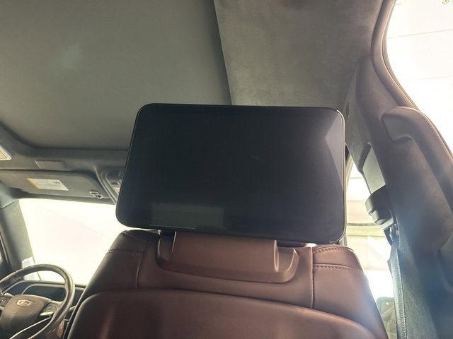 Used 2022 Cadillac Escalade Premium Luxury Platinum image 15