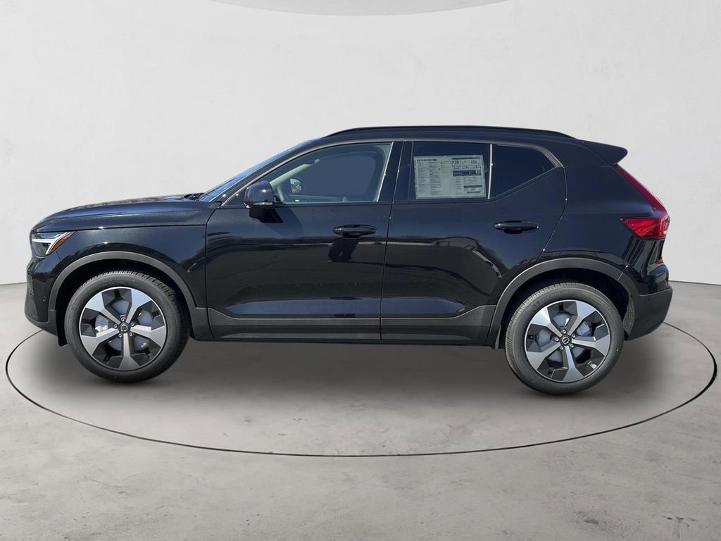 New 2026 Volvo XC40 B5 Plus w/ Climate Package AWD/4WD image 2