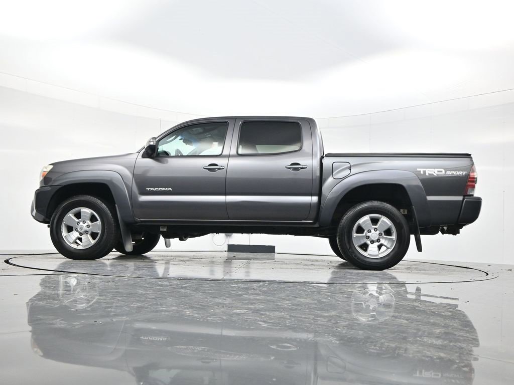 Used 2015 Toyota Tacoma Base image 50