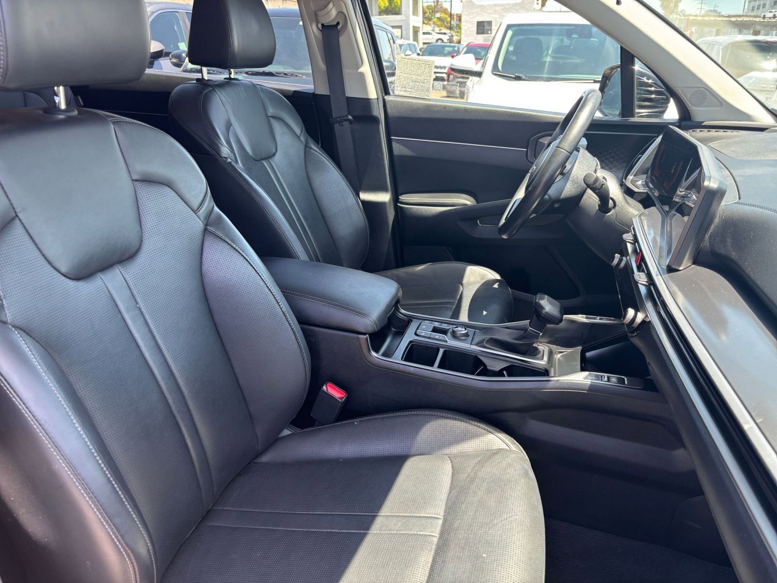 Used 2024 Kia Sorento S FWD image 39