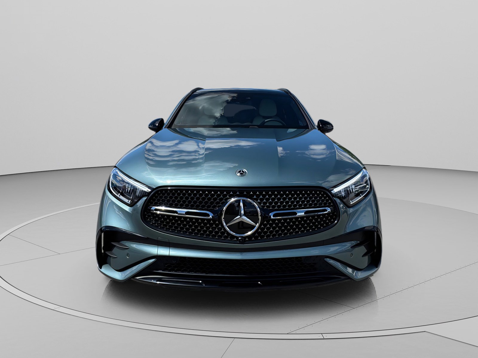 Used 2026 Mercedes-Benz GLC 300 4MATIC image 8