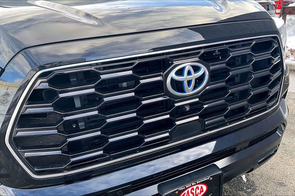 Used 2023 Toyota Sequoia Platinum image 34