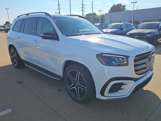 New 2026 Mercedes-Benz GLS 450 4MATIC image 2