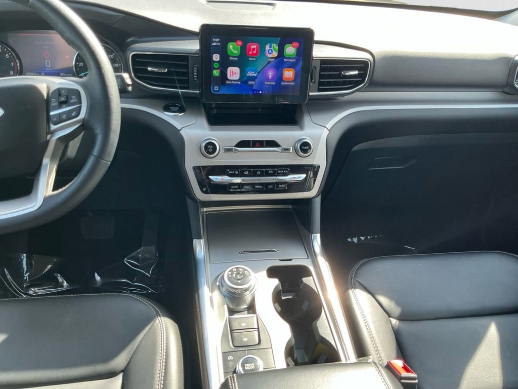 Used 2024 Ford Explorer XLT w/ Equipment Group 202A image 11