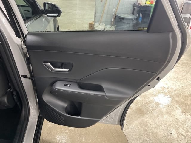 Used 2024 Hyundai Kona Limited AWD/4WD image 37