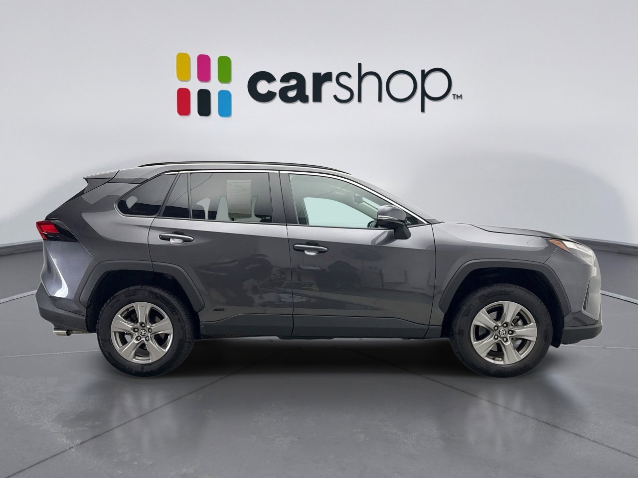 Used 2024 Toyota RAV4 XLE AWD/4WD image 6