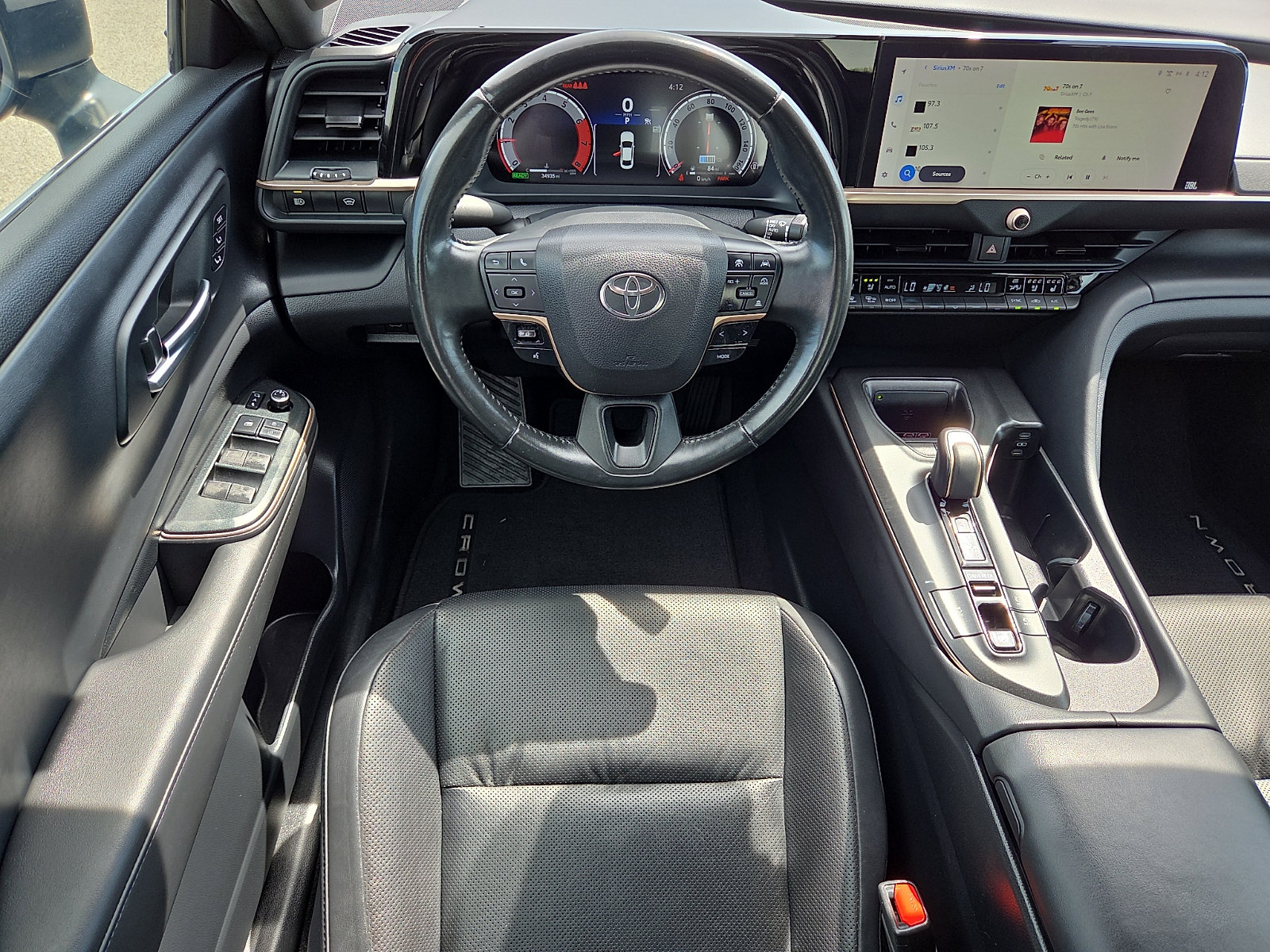 Used 2023 Toyota Crown AWD/4WD image 11